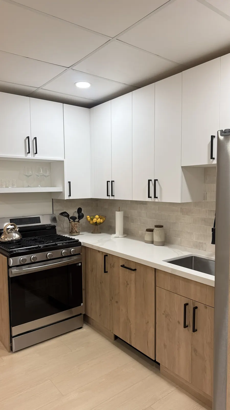 Model Unit — Frame 15