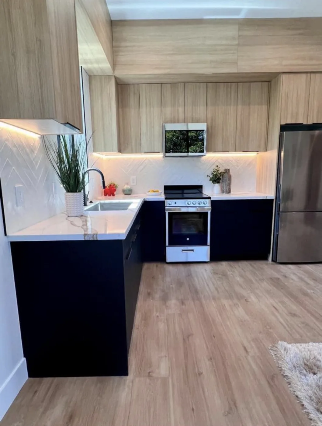 U-Shape Kitchen